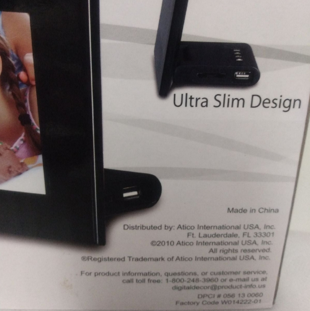 Digital Decor | Ultra Slim Digital Picture Frame | DPF710 - Picture 5 of 7